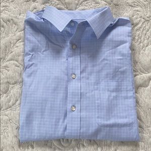 Good Label Roundtree & York’s Men’s collared Shirt